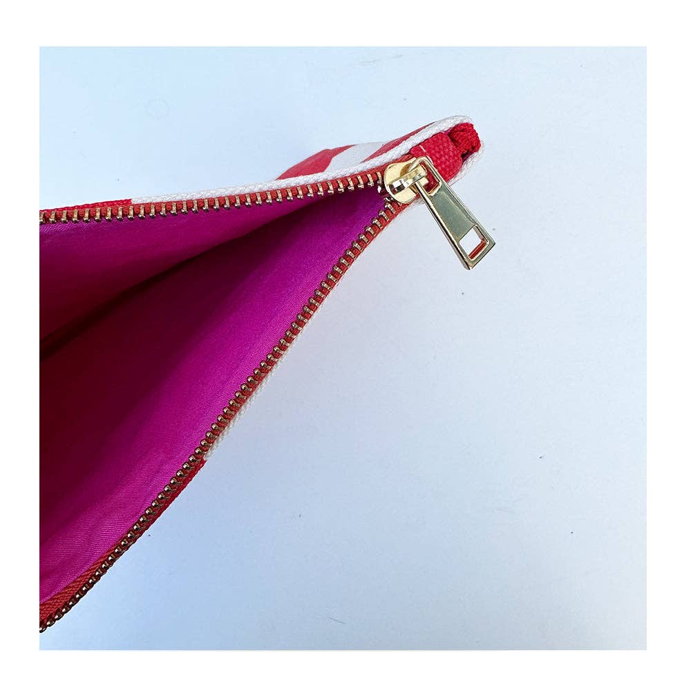 The Lilibridge Clutch, Love