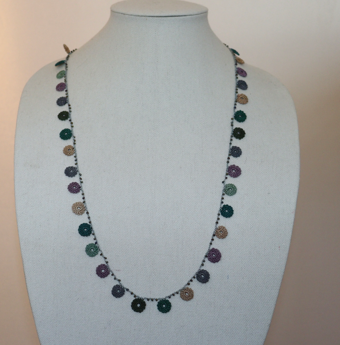 Medium Flower Crochet Necklace