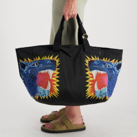 Neofelis Black Carrier Bag