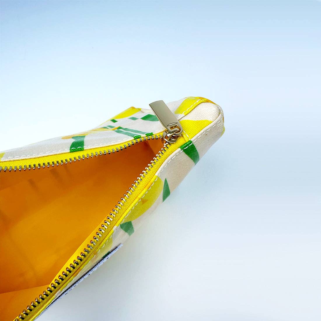 The Makeup Bag, Daffodil