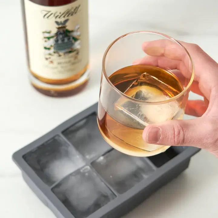 2" Whiskey Ice Cube Tray with Lid
