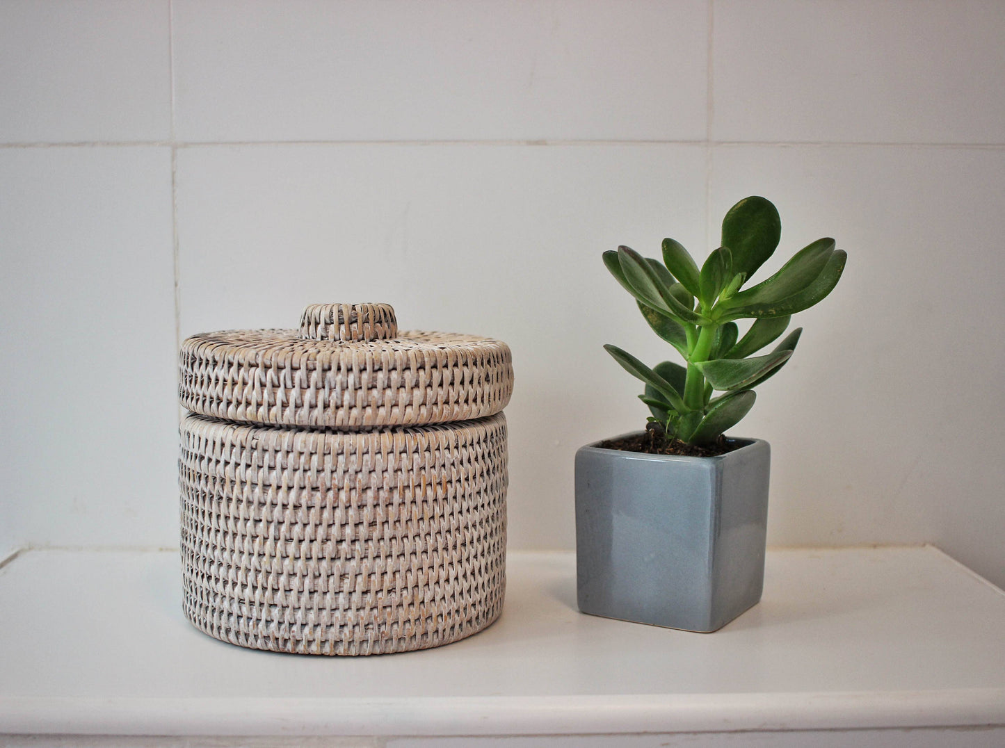 Rattan Round Single Tissue Roll Box