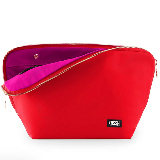 Candy Apple Red Vacationer Makeup Bag (Pink Interior)