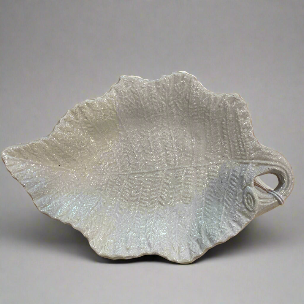 Williamsburg Restoration Fern Leaf Dish